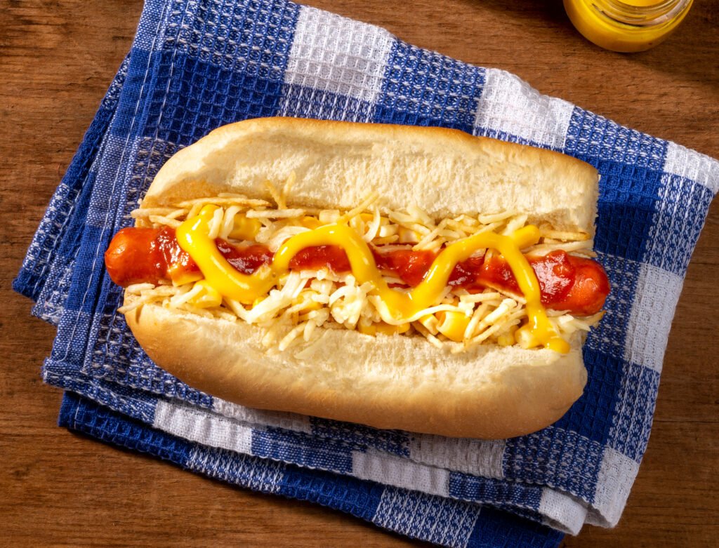 Cachorro-quente com salsicha de frango