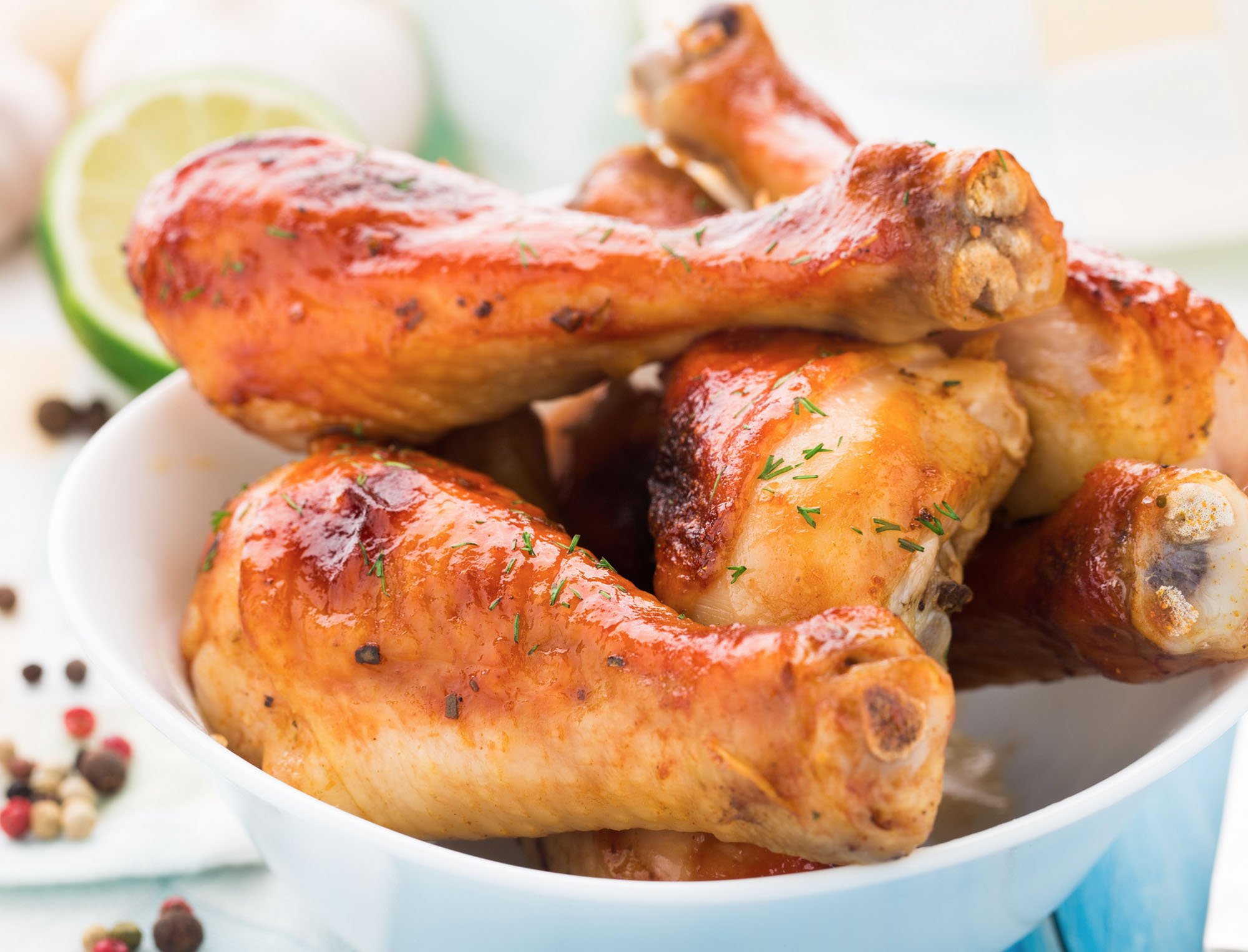 blog_abr__0006_Texto 10 – Coxas de Frango Ad’oro na Air Fryer_ Um Toque Gourmet no Seu Dia a Dia