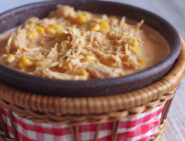 blog_jun__0009_texto 7 – Creme de Milho com Frango Temperado Ad’oro_ Uma Receita Reconfortante para Todas as Ocasiões